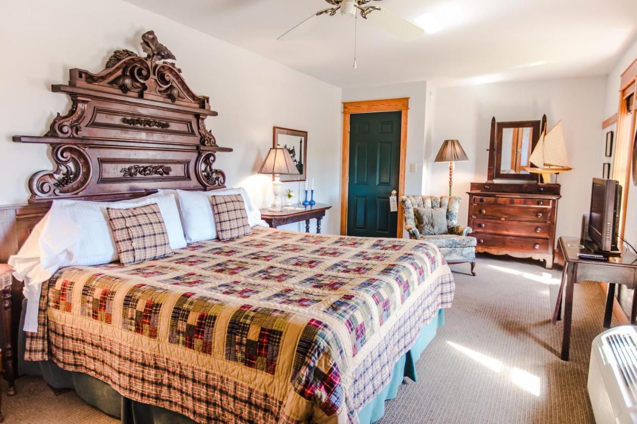 Roanoke Island Inn 맨테오 객실 사진